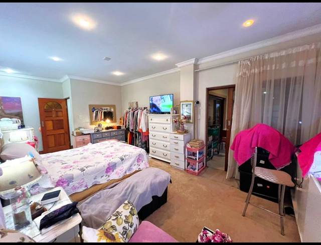 3 BEDROOM PROPERTY TO RENT IN MANABA BEACH